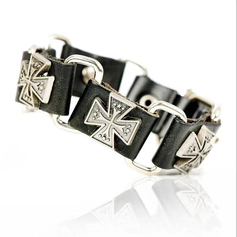 XQNI New Fashion Bangles Brand Skull Chain Leather Men's Bracelets European style Knighthood Link Charm Bracelets Jewelry.