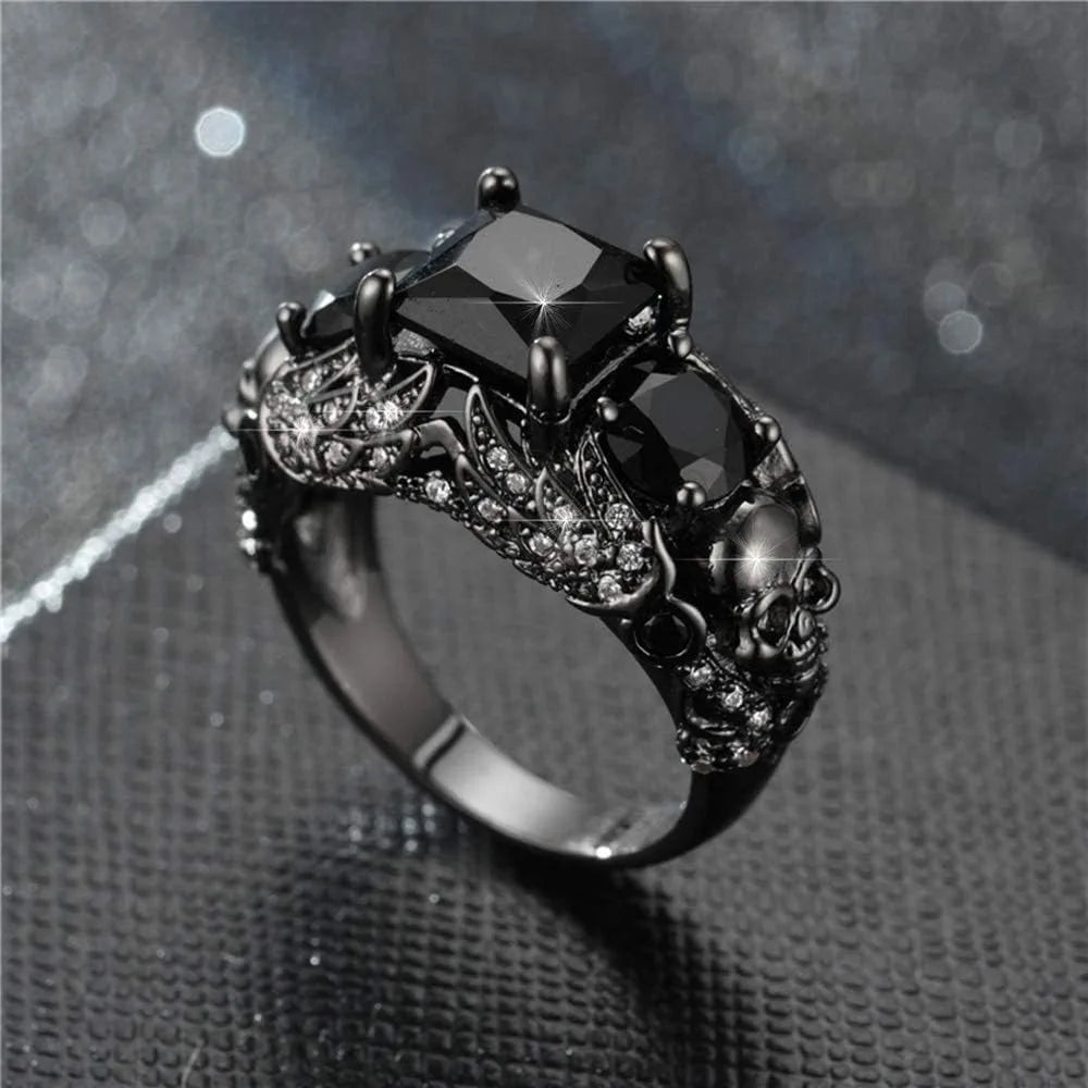 Gothic Jewelry Purple Red Black Crystal Unique Black Skull Rings for Women Halloween Christmas Gifts