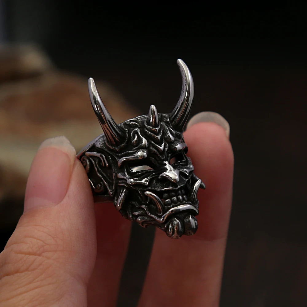 Vintage Unique Domineering Skull Ring Gothic Stainless Steel Mask Rings for Men Fashion Amulet Halloween Jewelry Gifts Wholesale