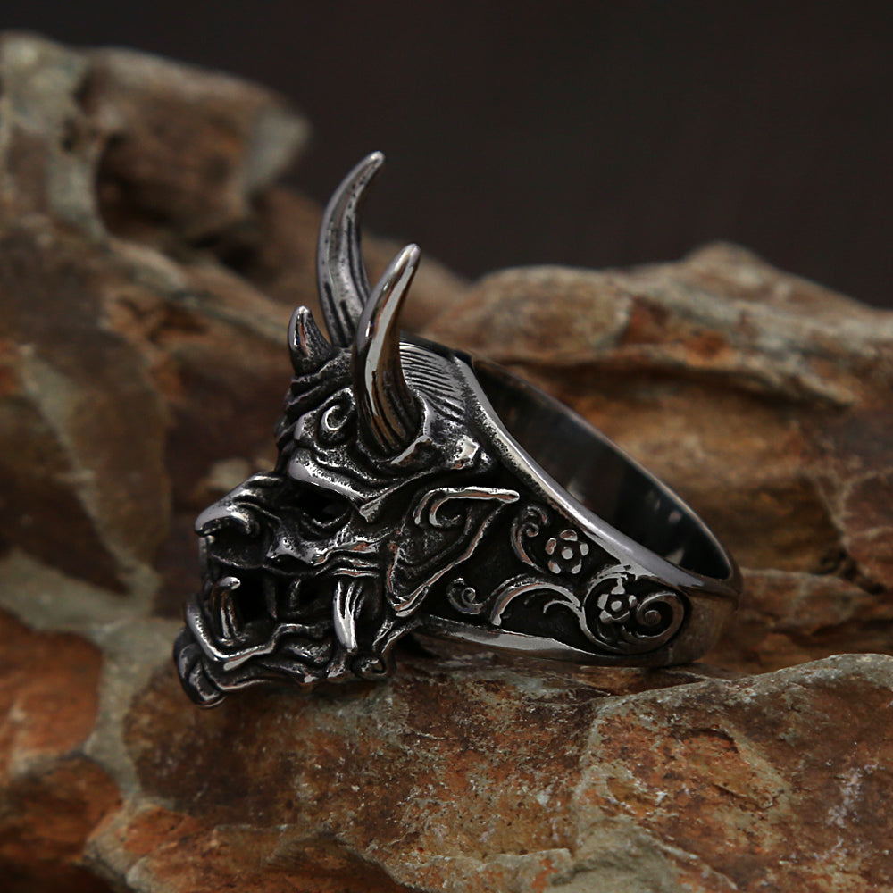 Vintage Unique Domineering Skull Ring Gothic Stainless Steel Mask Rings for Men Fashion Amulet Halloween Jewelry Gifts Wholesale