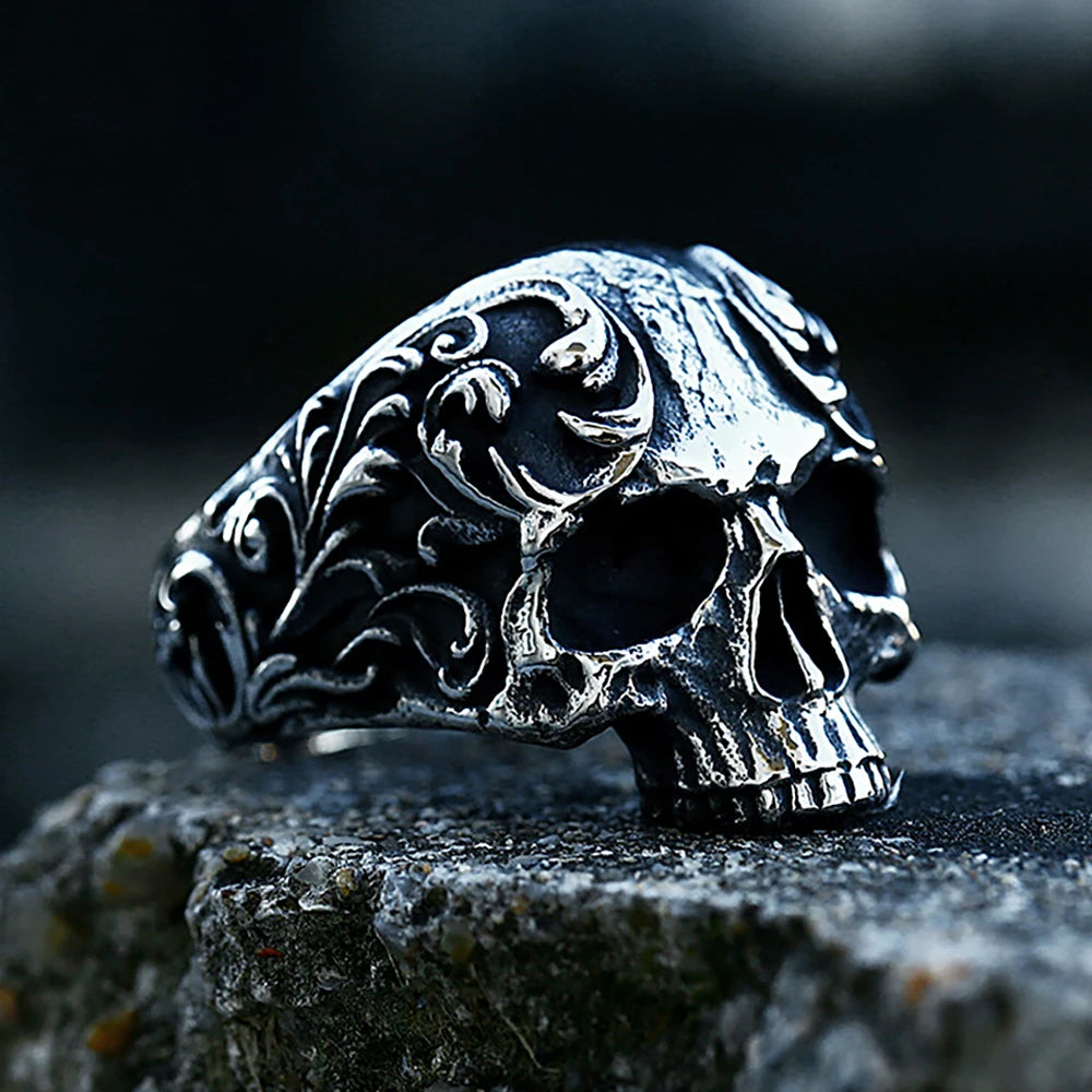 Fashion Vintage Gothic Carved Skull Ring for Men Women Punk Hip Hop 316L Stainless Steel Skull Rings Biker Amulet Jewelry
