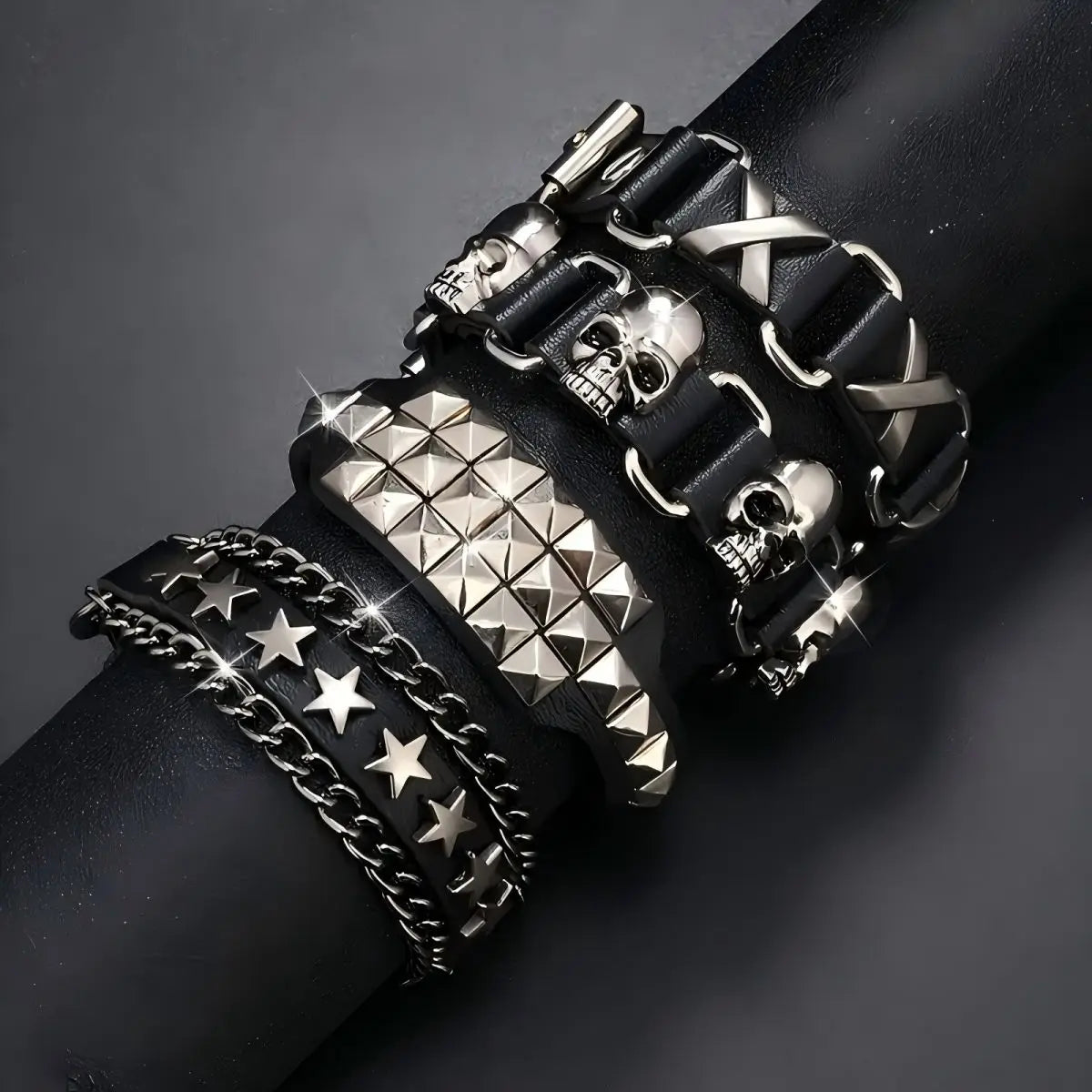 Punk Studded Hip-Hop Fashion Skull Faux Leather Bracelet Suitable for Everyday Wear, Festive Parties, Stylish Accessory Or Gift