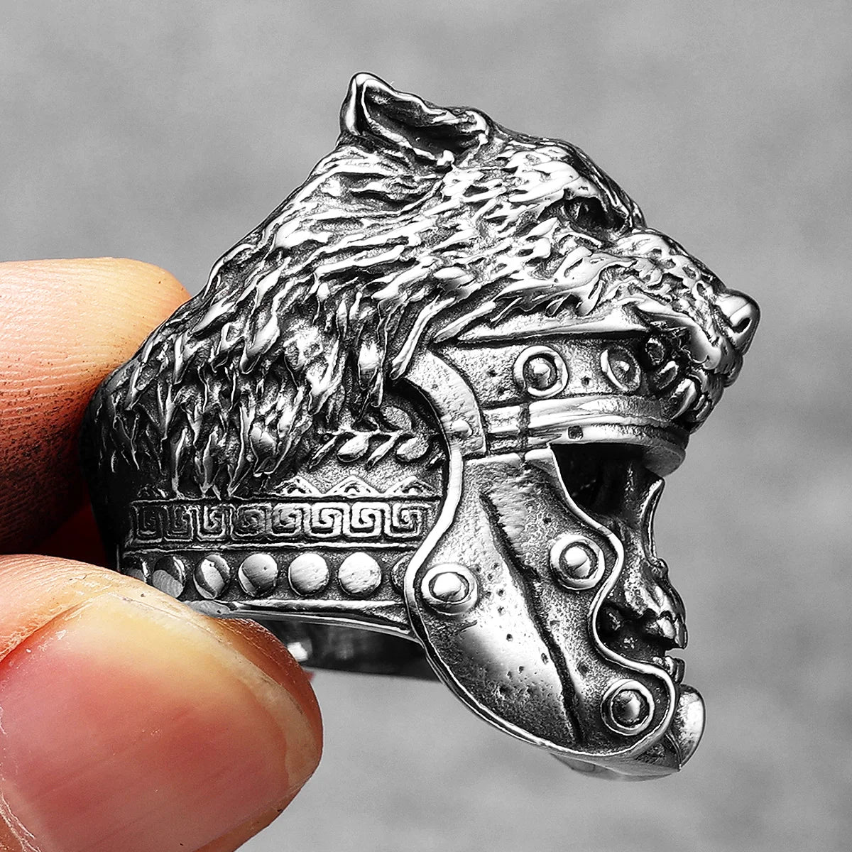 Gladiator Wolf Skull Men Rings Stainless Steel Women Jewelry Vintage Punk Rock Cool Stuff Fashion Accessories Gift Wholesale