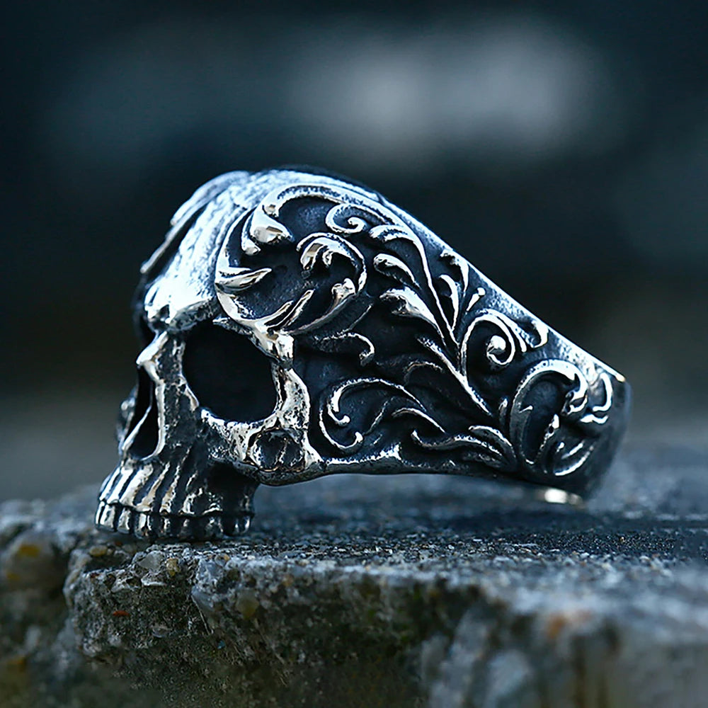 Fashion Vintage Gothic Carved Skull Ring for Men Women Punk Hip Hop 316L Stainless Steel Skull Rings Biker Amulet Jewelry