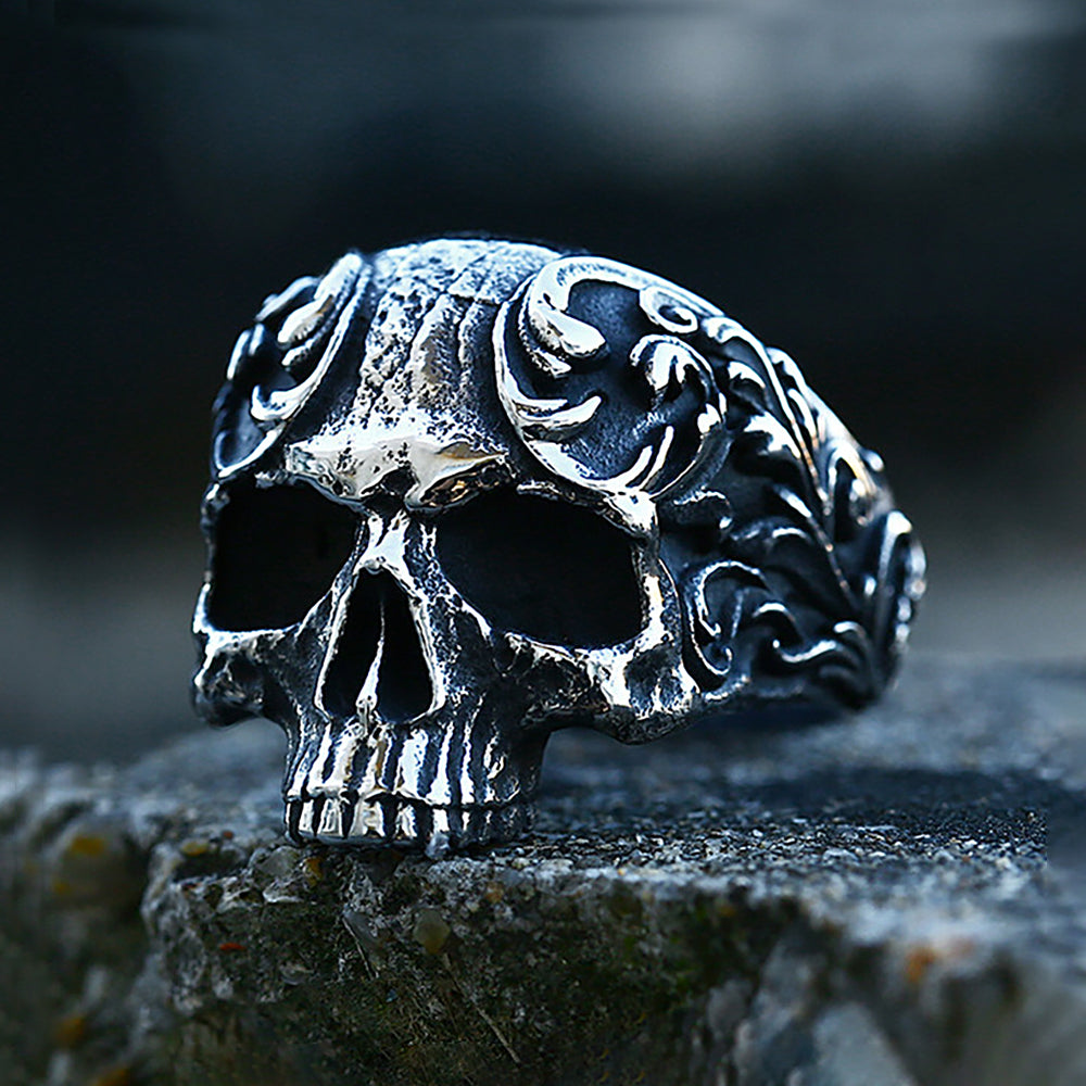 Fashion Vintage Gothic Carved Skull Ring for Men Women Punk Hip Hop 316L Stainless Steel Skull Rings Biker Amulet Jewelry