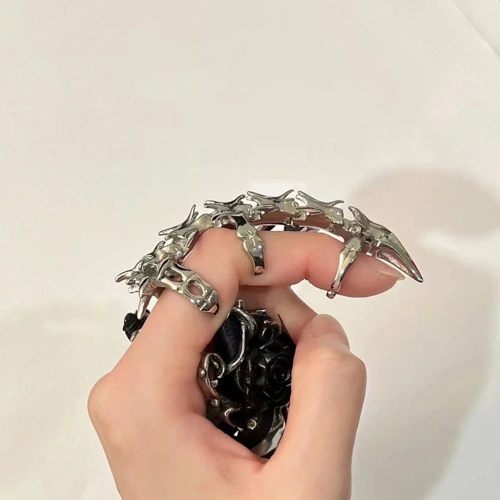 Cyberpunk Spinal Bone Ring Unisex Mechanical Spikes Movable Joint Metal Gothic Sharp Claw Finger Ring Jewelry Accessories Gifts