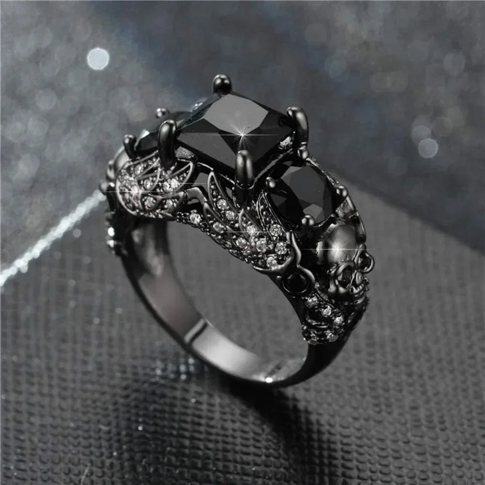 Gothic Jewelry Purple Red Black Crystal Unique Black Skull Rings for Women Halloween Christmas Gifts