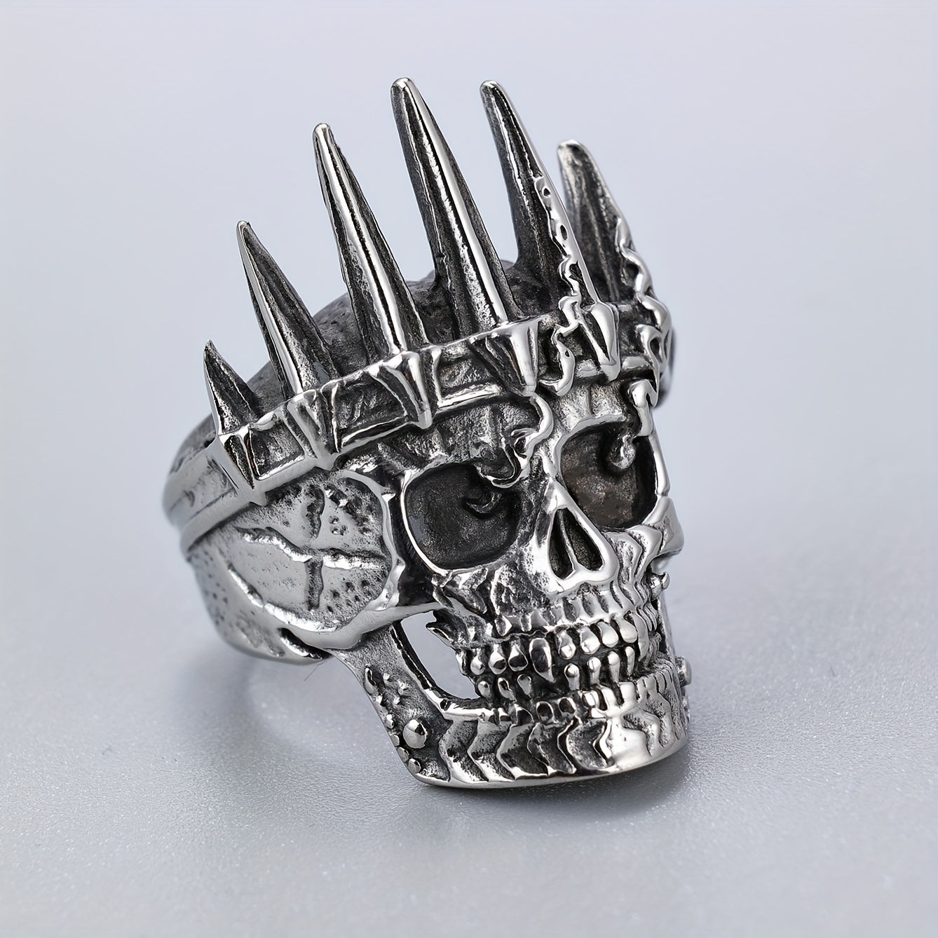 1pc Of Classic European And American Style Ring, Stainless Steel Men'S Ring With Crown And Skull, Domineering And Personality Must-have Ring For Trendy Men The First Choice For Holiday Gifts.