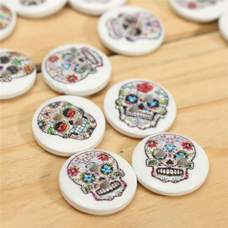 100Pcs 2 Holes Mixed Skull Pattern Wooden Sewing Button