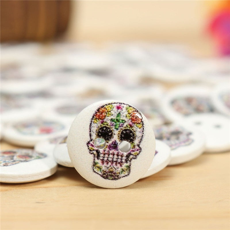 100Pcs 2 Holes Mixed Skull Pattern Wooden Sewing Button