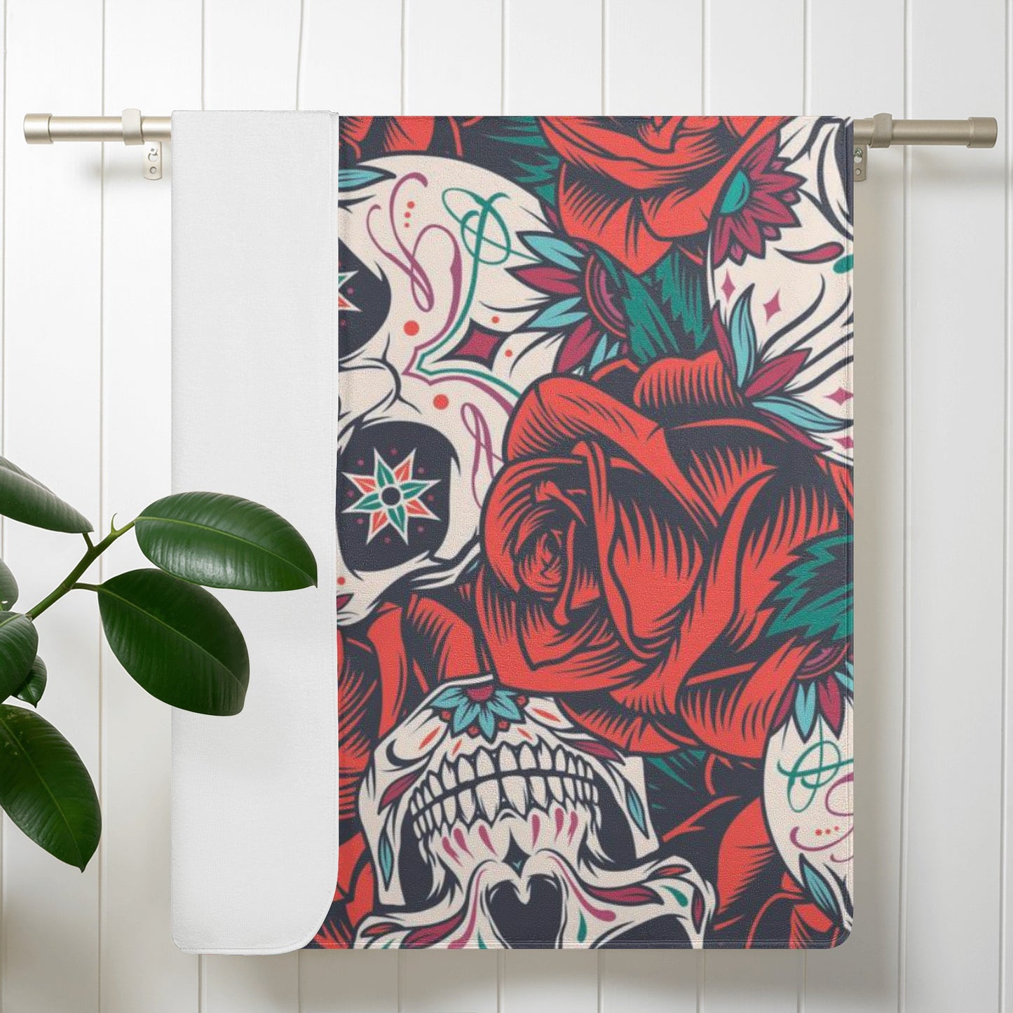 Dia de los muertos floral skull Bath Towel