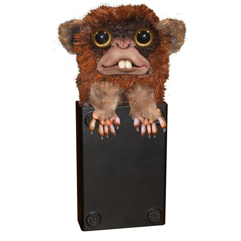 Innovative Sneekums Toy Spoof Monkey Toys Pet Prankster Jitters
