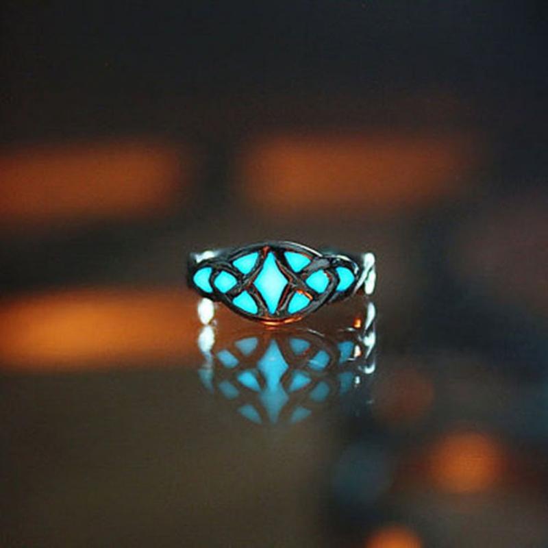 Retro Fashion Steampunk Rings Glow in the Dark For Women Luminous Ring Gift Jewelry