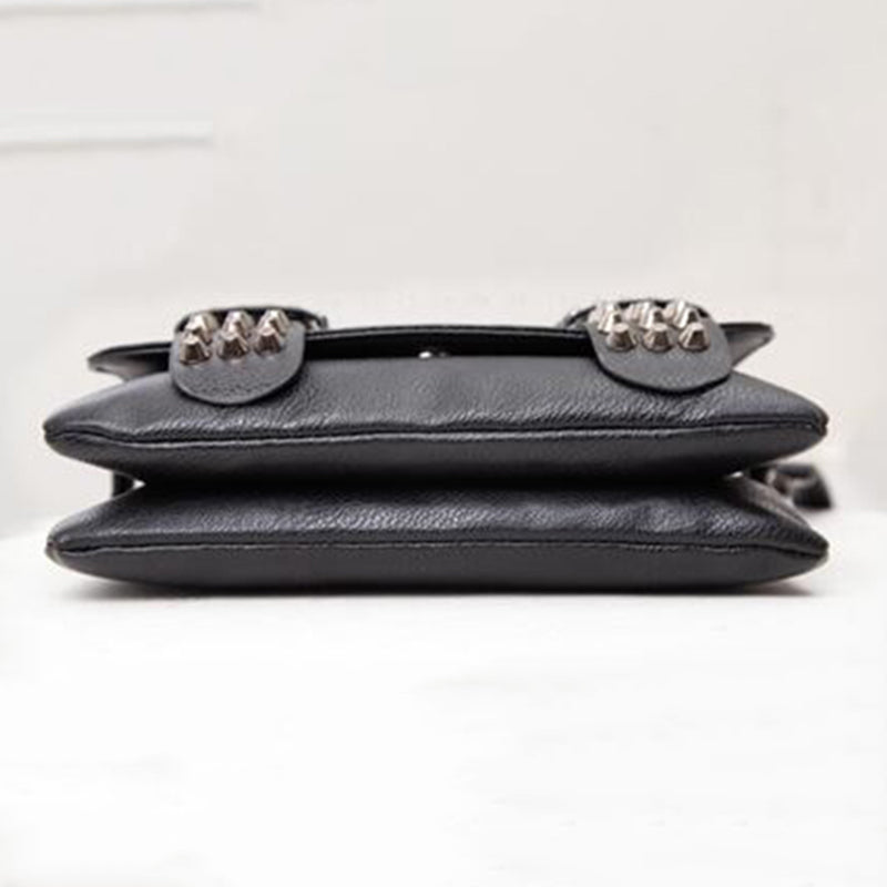 New fashion Women Black Leather Messenger Bags Fashion Vintage Messenger Cool Skull Rivets Shoulder Bags sac a main bolsa