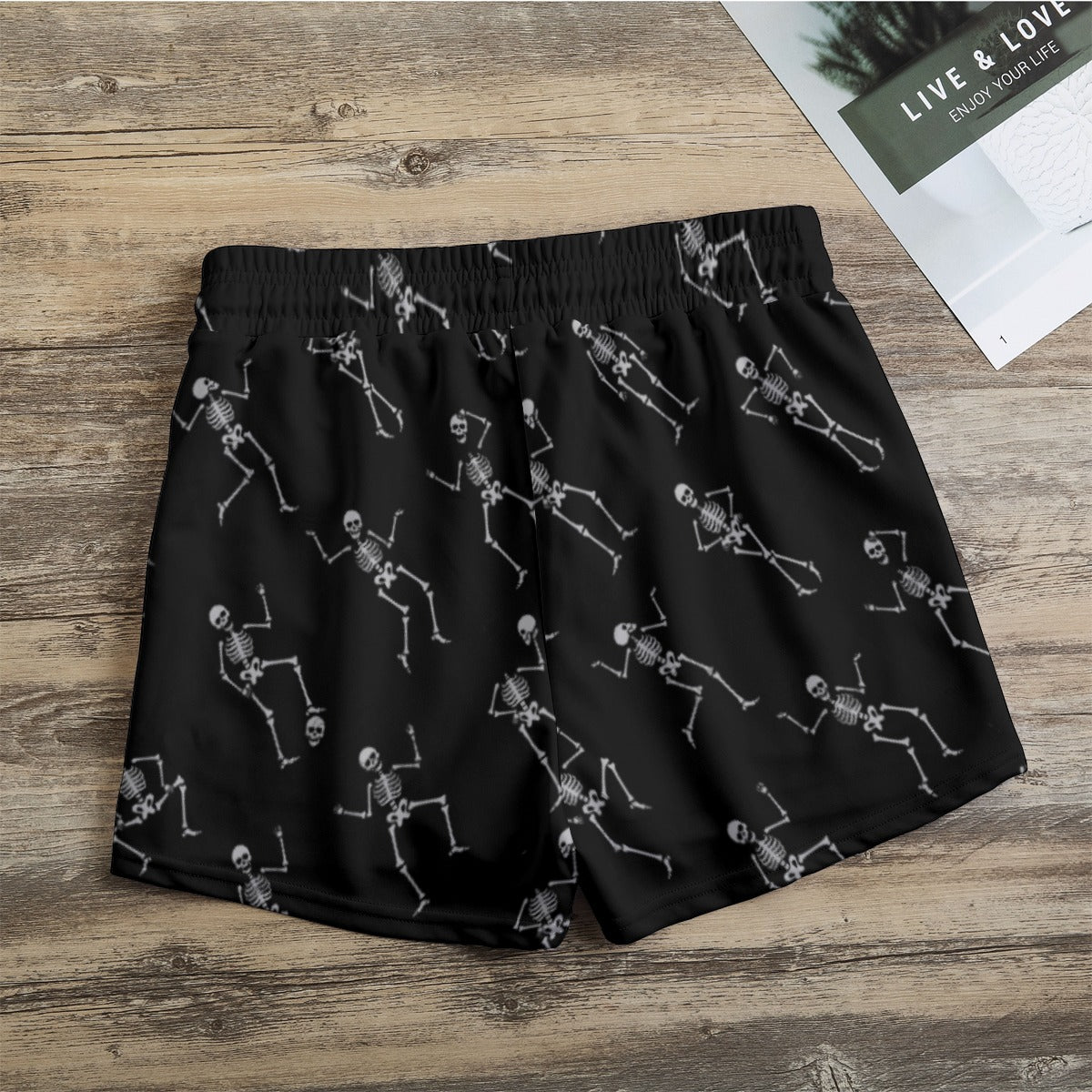 Halloween skeleton dancing Women's Casual Shorts