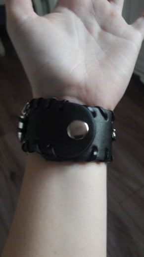 Men's Black PU Leather Bullet Wristband Adjustable Skull Metal Chain Bracelet Punk Biker Rock Gothic 1pc Cool Bracelet