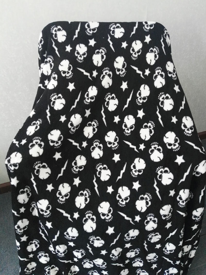 Skull skeleton head spider net nightmare throw blanket