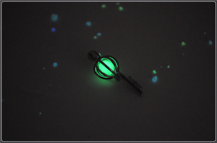 Creative hollow vintage Luminous key locket necklace glow in the dark necklace pendant glowing heart light up jewelry