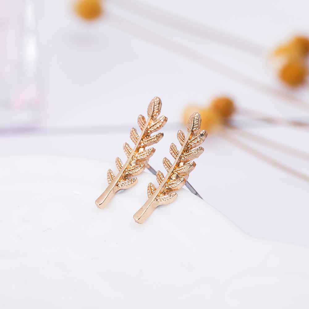 New Vintage Leaves Earrings for women Beautiful tree leave Earrings or like Feather Earrings Ear clip