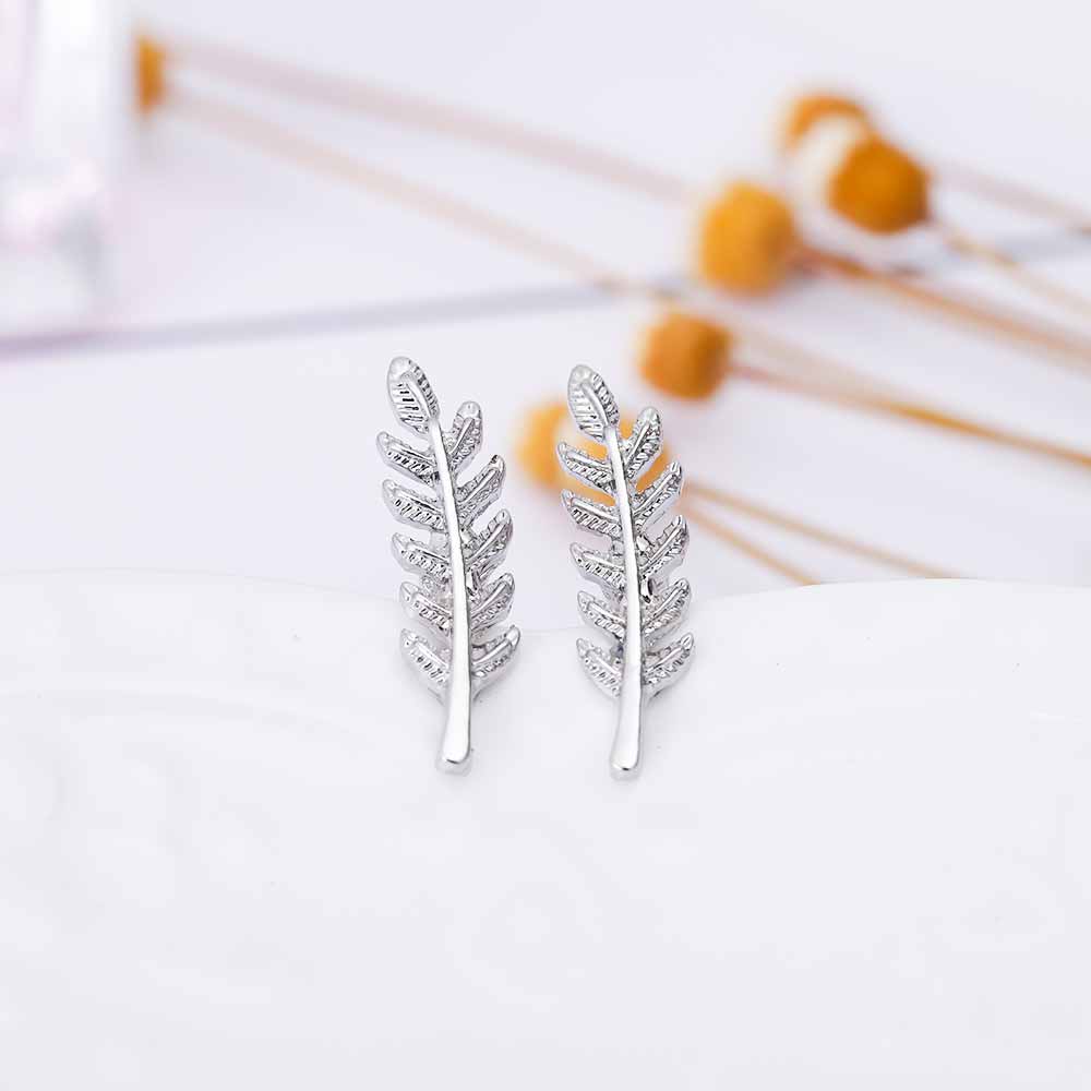 New Vintage Leaves Earrings for women Beautiful tree leave Earrings or like Feather Earrings Ear clip
