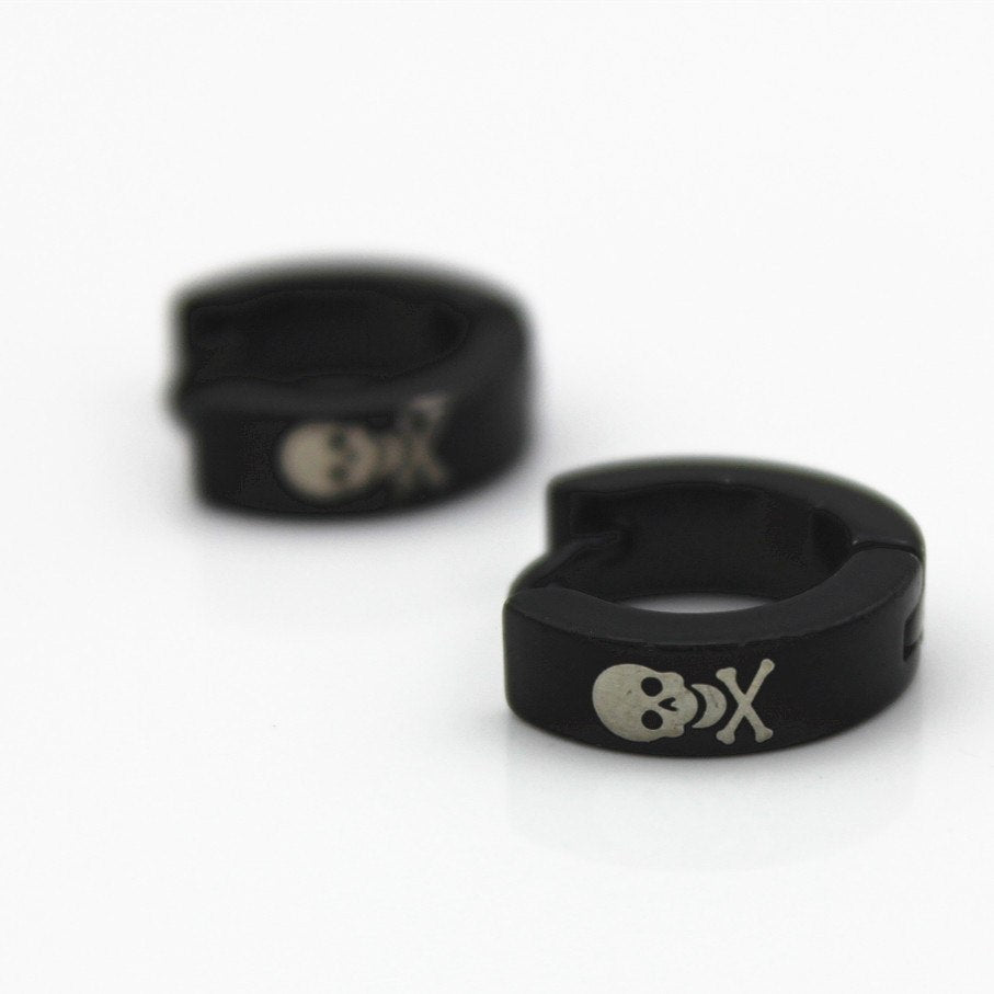 Factory Price Men Earrings Black Skull Titanium Earrings 316L Stainless Steel Stud Earrings Greek Key High Quality Wholesale