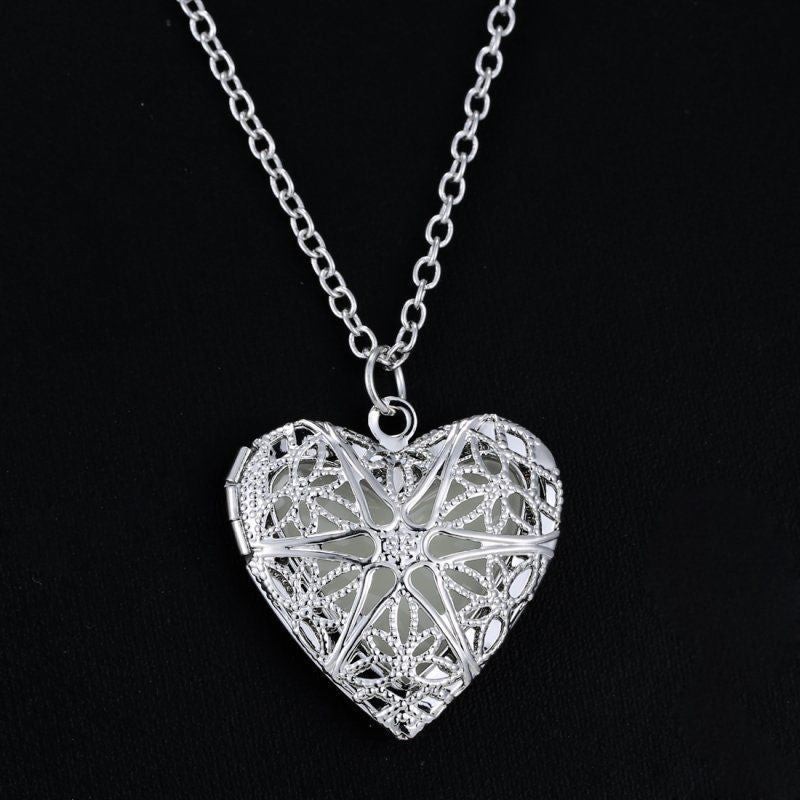 Fashion Drop Pendant Luminous Glow In The Dark Locket Necklace Jewelry Gifts Heart love for Women Lady