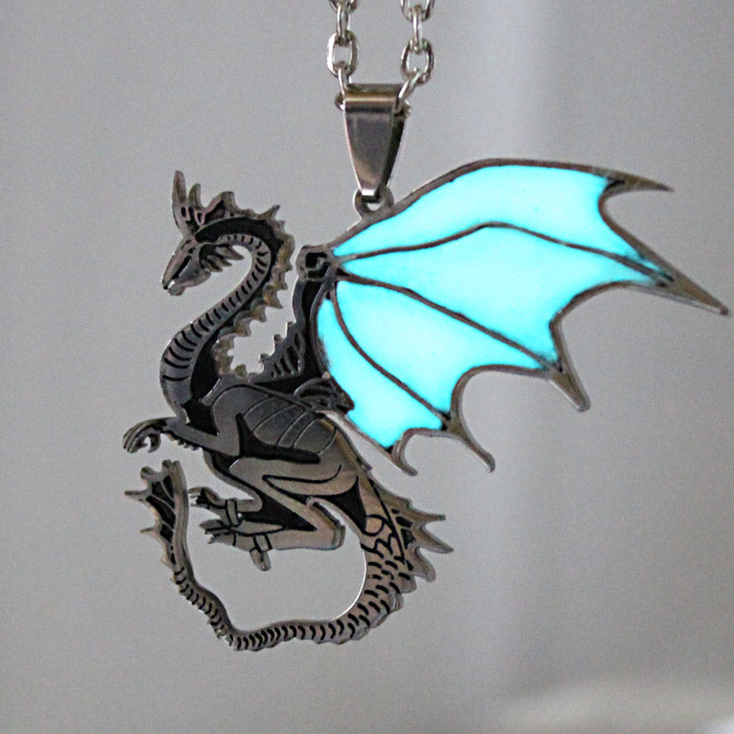 Glowing Steel Dragon Necklace GLOW in the DARK Game of Thrones Dragon Pendants & Necklaces women girls boys gift Sweater chain