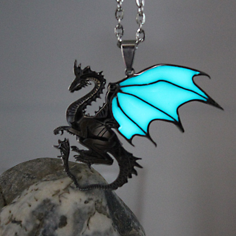 Glowing Steel Dragon Necklace GLOW in the DARK Game of Thrones Dragon Pendants & Necklaces women girls boys gift Sweater chain
