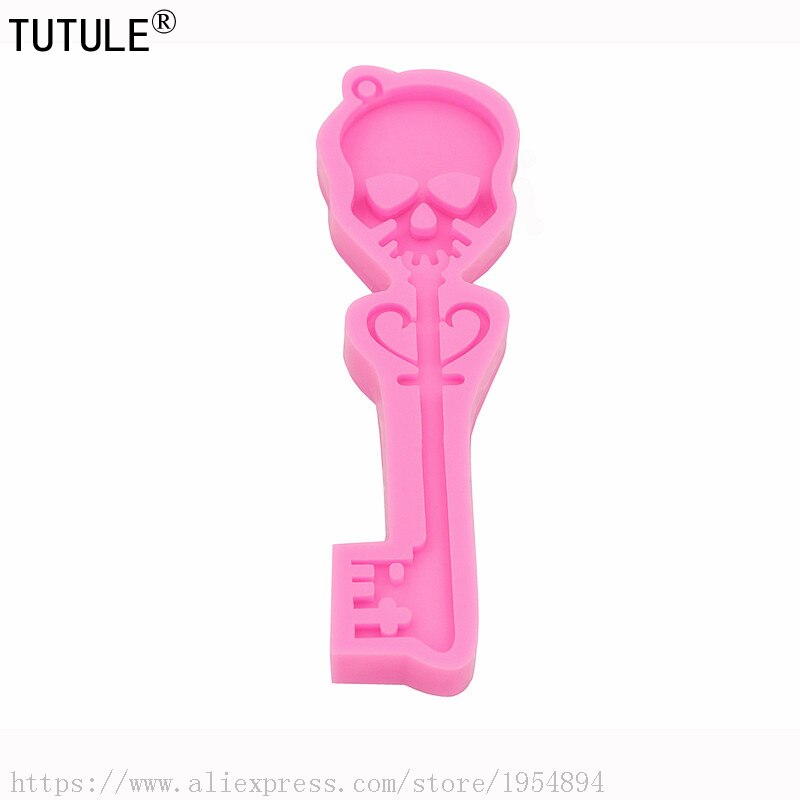 Skull key silicone mold, Skeleton Key for Fondant, Chocolate , Clay, Resin, Crafts or Food Mold, with keychain hole Resin Mold