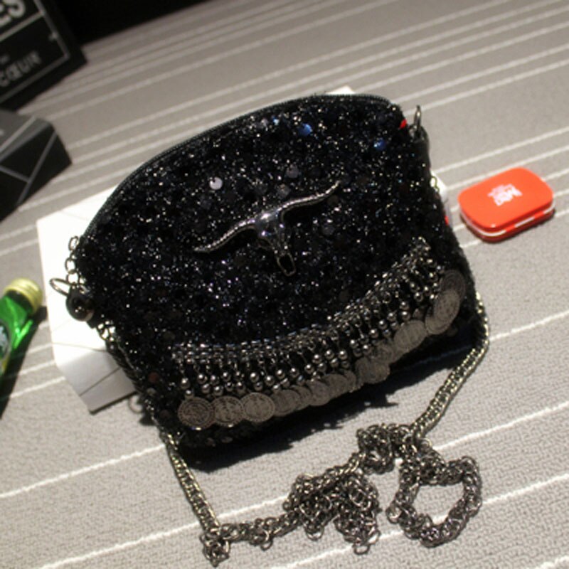 2019 New Designer Women Tassel Skull Chain Bag