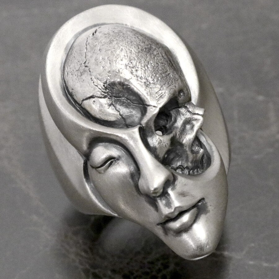 Unique Design Human Duality Hide Yin and Yang Skull Rings