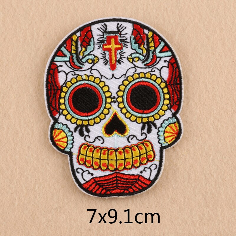 6pcs/lot new skull Iron On Patches Embroidered Patches Apparel Fabric Sewing Applique DIY Clothes Stickers Patches