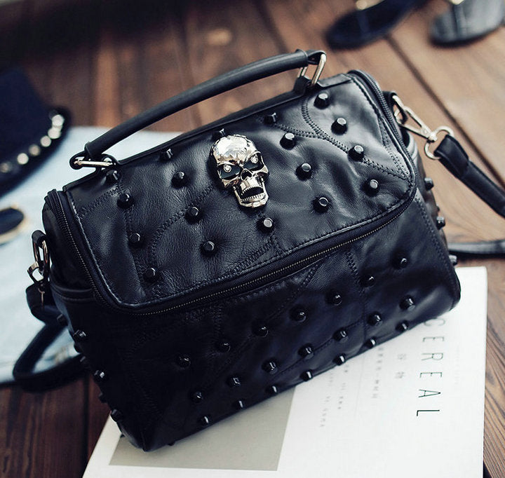 Women Real Split Sheep Leather Messenger Bag Rivet Skull