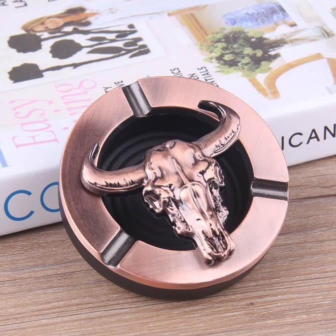 New Arrivals Fashionable Cigarrete Smoking Skull Ashtray Personality Gift Souvenir