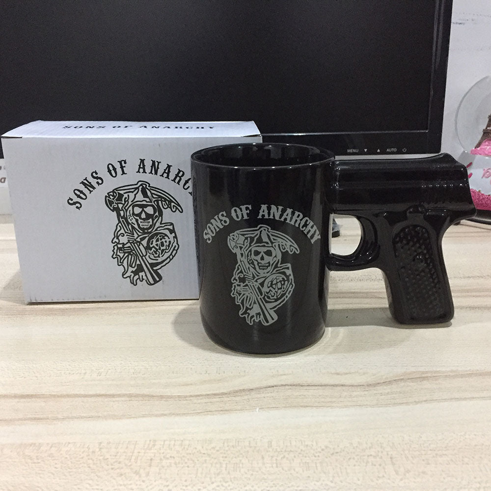 Personality Porcelain Black Gun Mug Skull Pirate Devil Claws for Option with nice Brown box