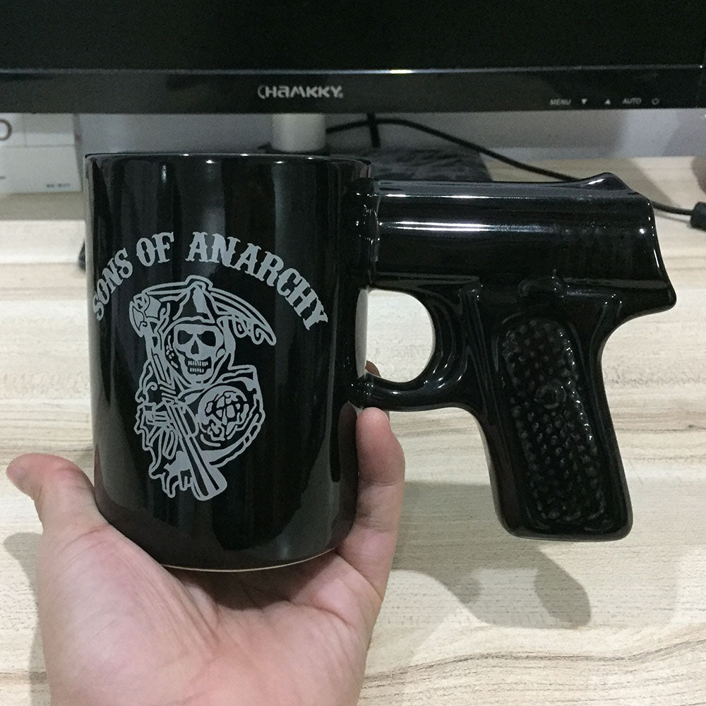 Personality Porcelain Black Gun Mug Skull Pirate Devil Claws for Option with nice Brown box