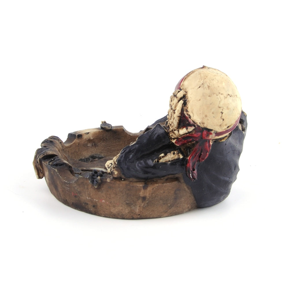 Resin Ashtray Lovely Cartoon Pirate Captain Skeleton Home Office Funny Gift Creative Personality Trend Ashtray