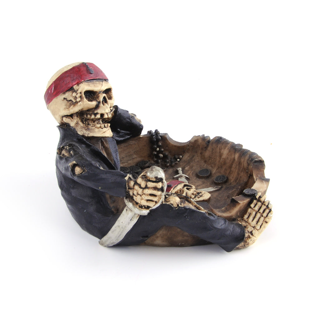 Resin Ashtray Lovely Cartoon Pirate Captain Skeleton Home Office Funny Gift Creative Personality Trend Ashtray