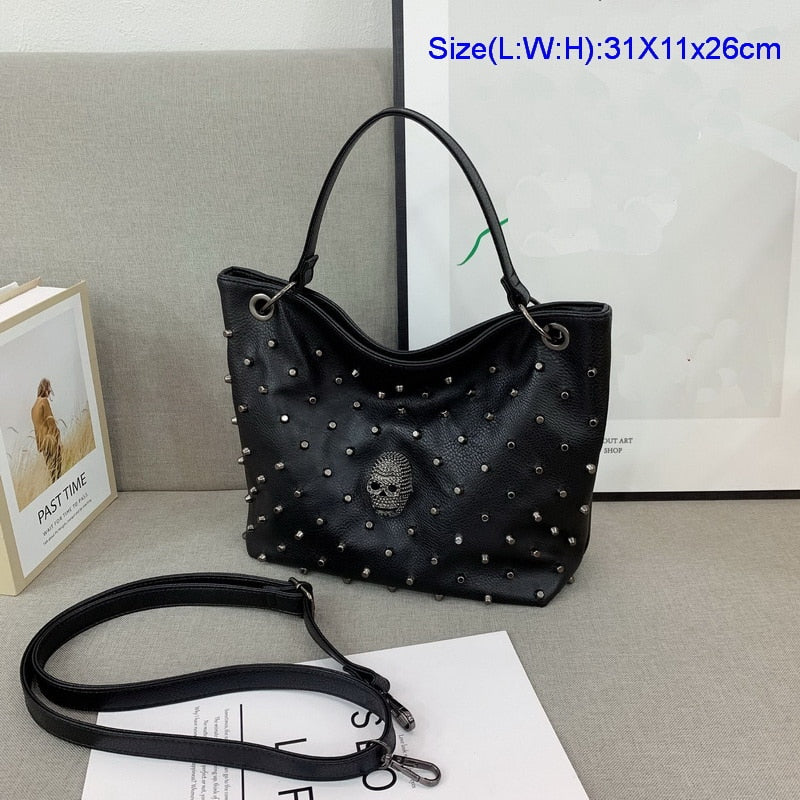Gothic skull Fashion Women Tote Bag Rivet Skull Bucket Bag Pu Leather Crossbody Bag Punk Shoulder Bag Girls Black Purse