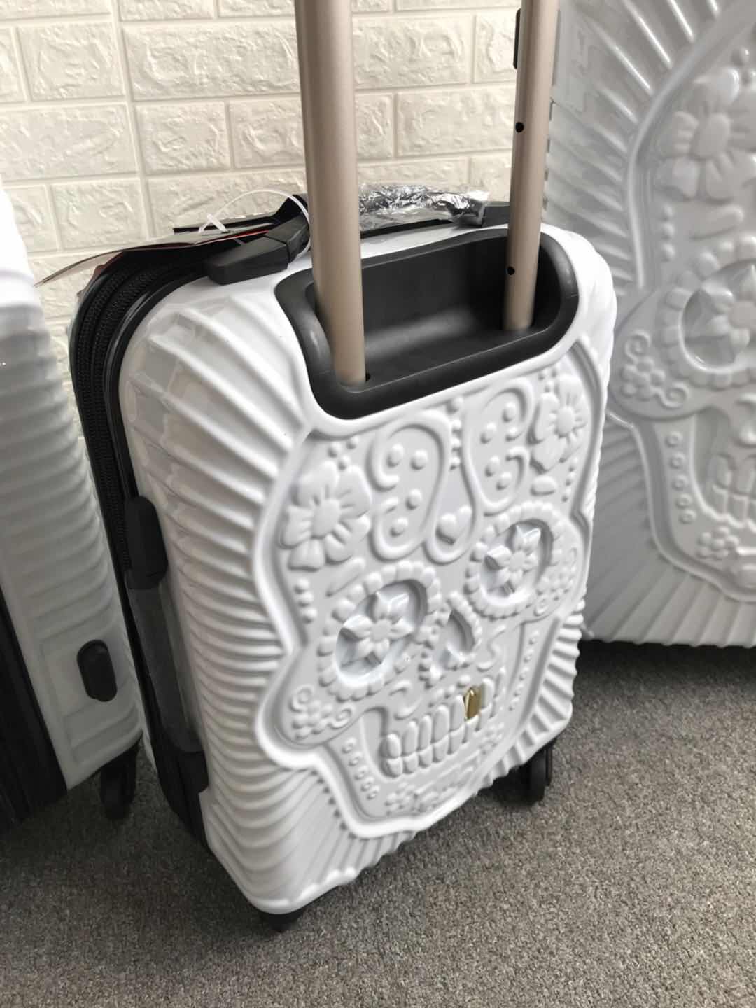 Skull Luggage Brand Travel Suitcase Trunk 3D Modeling Travel Luggage Set