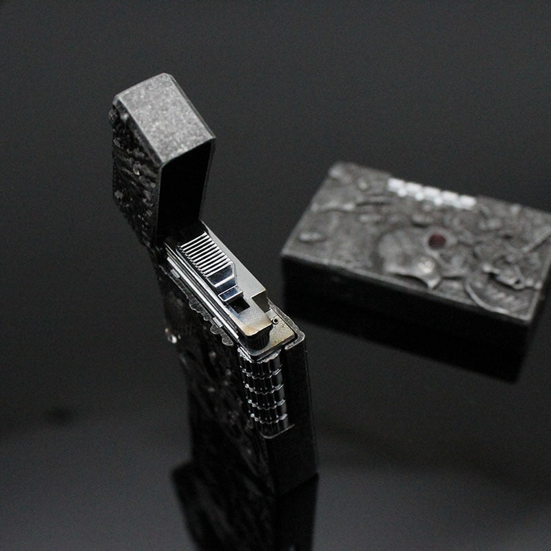 Retro Skull Head With Drill Lighter Flint Wheel Inflatable Butane Torch Lighter Smoking Accessories