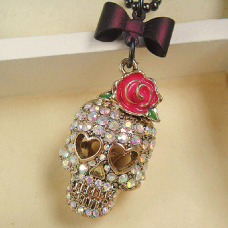 Skull Head Pendant Necklace With Rose Flower Bow Tie Long Chain Hot Gothic Hip Hop Femal Sweater Necklace Jewelry New