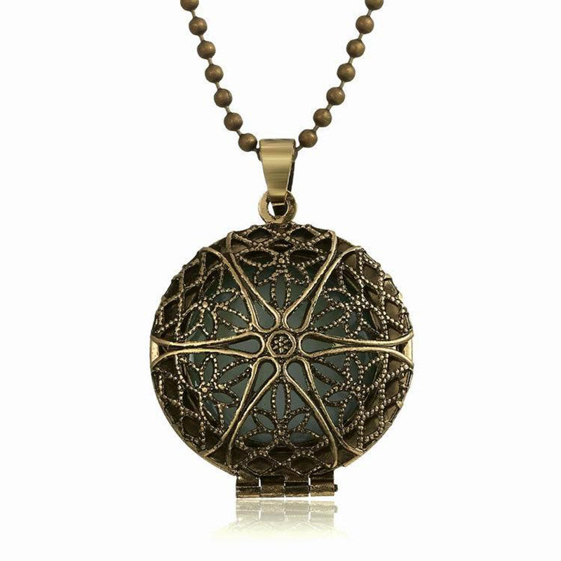 Antique Bronze Magic Round Locket Glow In The Dark Pendant Necklace Glowing Luminous Vintage Hollow Necklace Gift