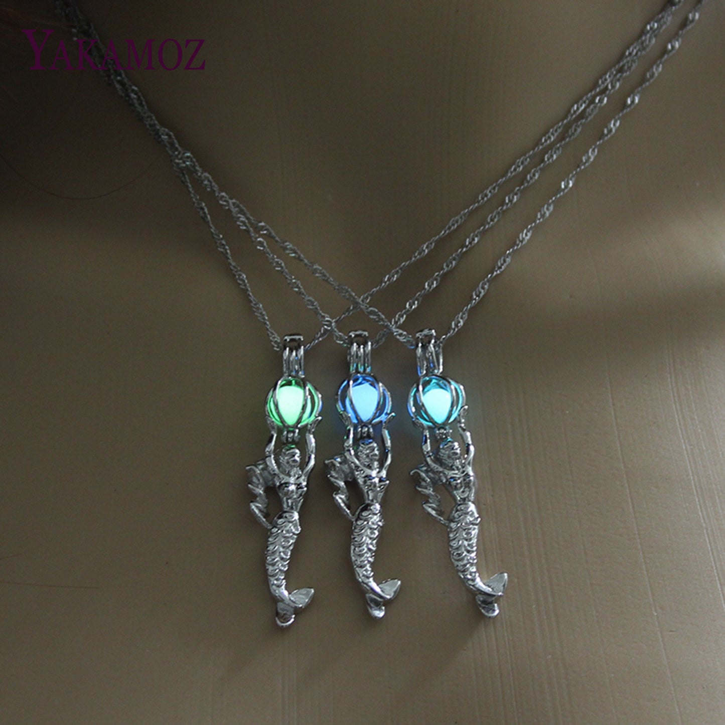 Summer Jewelry Mermaid Pendant Necklace Glow in the Dark Choker Necklace 3 Colors Luminous For Women Gift Silver Color Chain