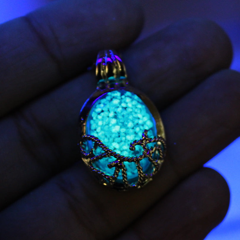 The Vampire Diaries necklace luminous stone Katherine Pierce moonstone Pendants Necklaces GLOW in the DARK amulet Sweater Chain