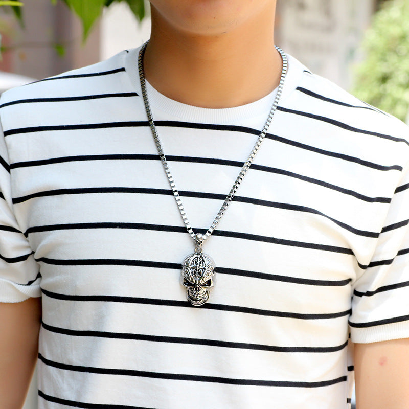 The new Europe and the United States long hip hop necklace pendant wish amazon platform skulls non-mainstream man sautoir