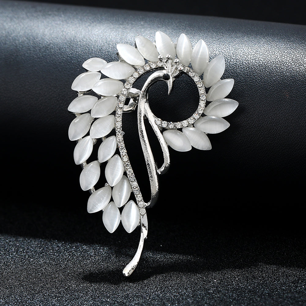 Fashion Left Right Peacock Crystal Ear Cuff Opal Piercing Jewelry Women Best Friend Gift Gold Silver Plated Clip Earrings