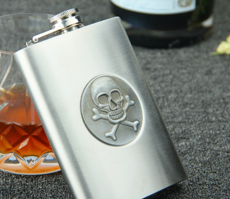 8 oz stainless steel SKULL hip flask with bag