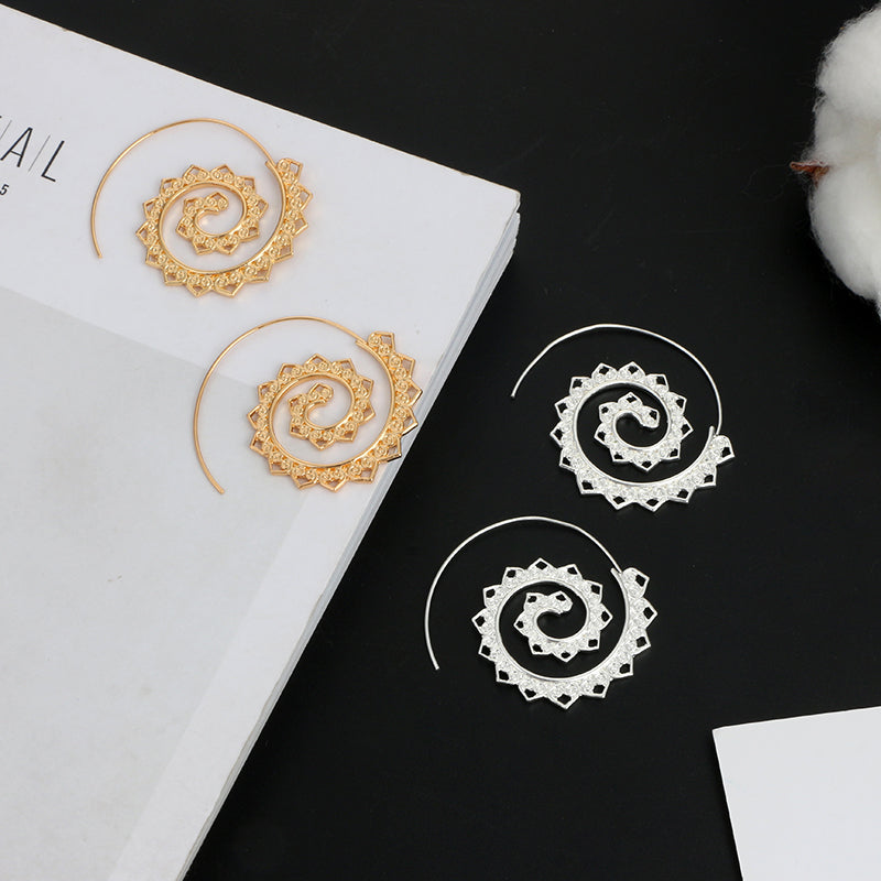 Ethnic Personality Round Spiral Drop Earrings Exaggerated Love Heart Whirlpool Gear Earrings for Women Jewelry
