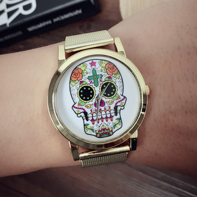 Women Dress Quartz Watches Fashion Rhinestone Golden Mesh Band Watch Woman No Scale Flower Skull Watch relogio feminino
